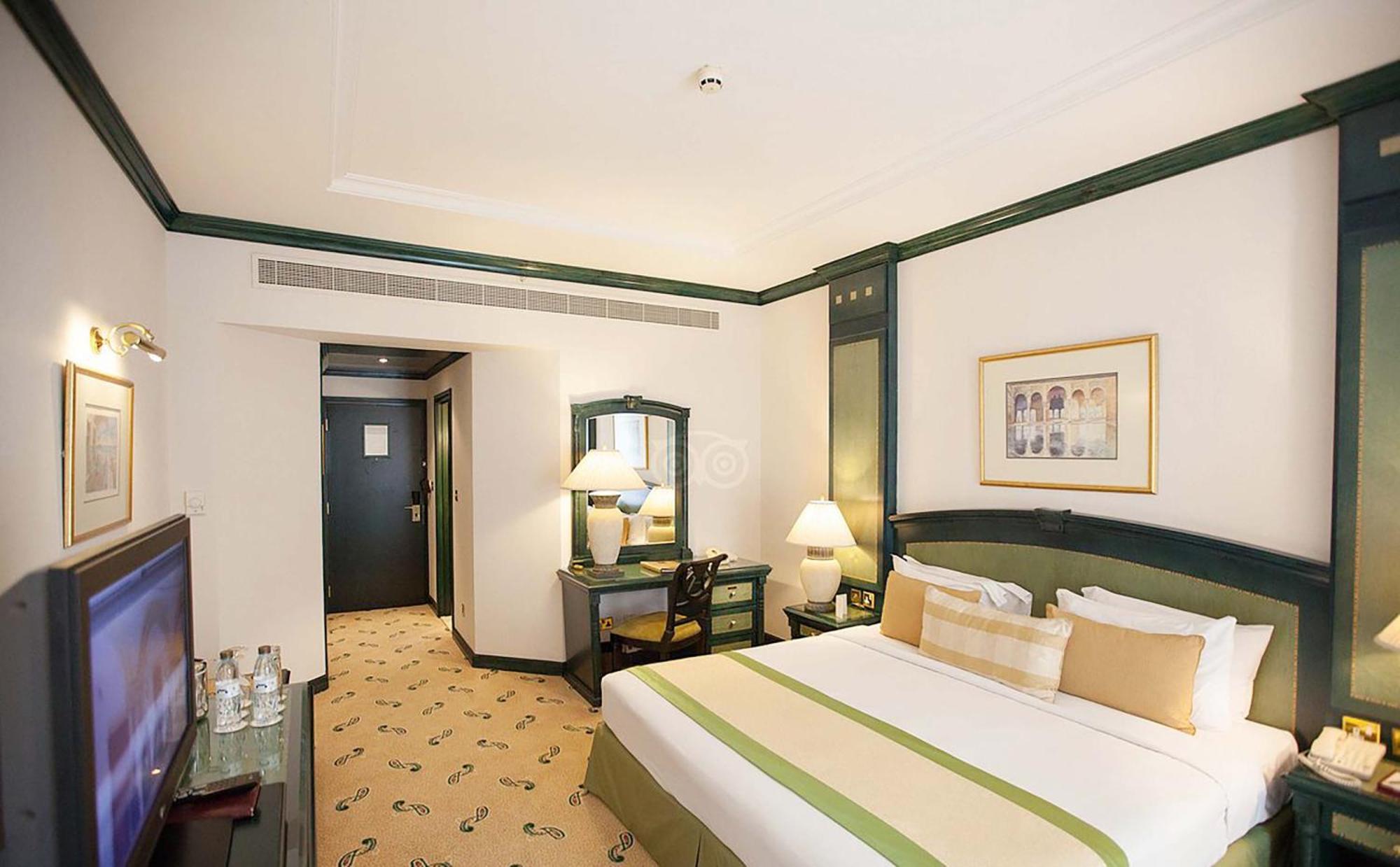 Knight Castle Hotel - Formerly Known As Carlton Palace Hotel Dubai Exterior photo